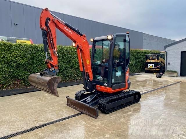 Kubota U 27-4 Miniescavatori