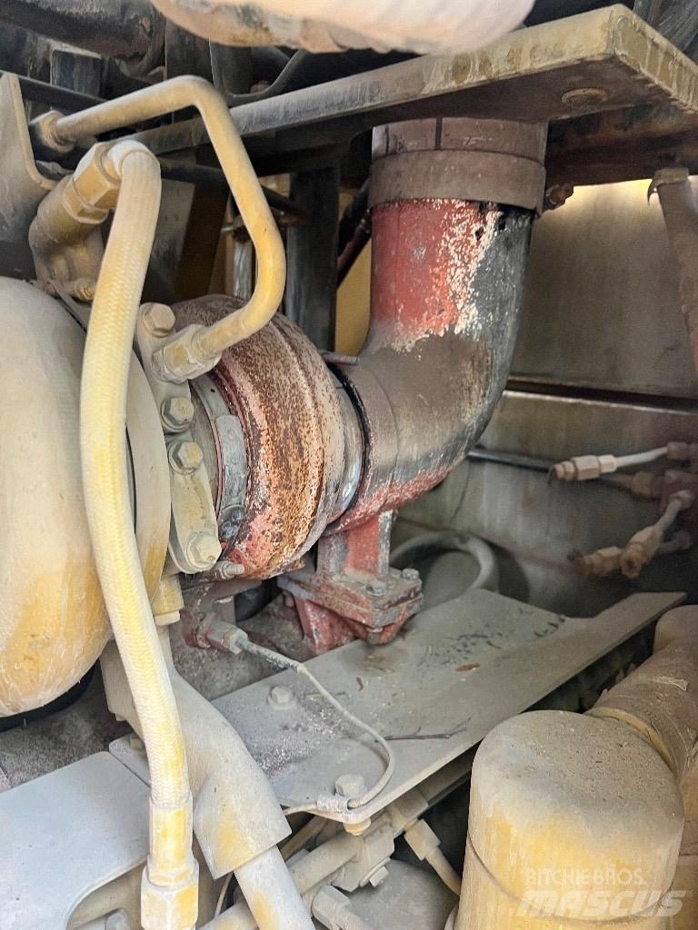 CAT 992 G Pale gommate