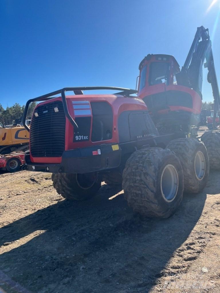 Komatsu 931 XC Abbattitrici, Disboscatrici