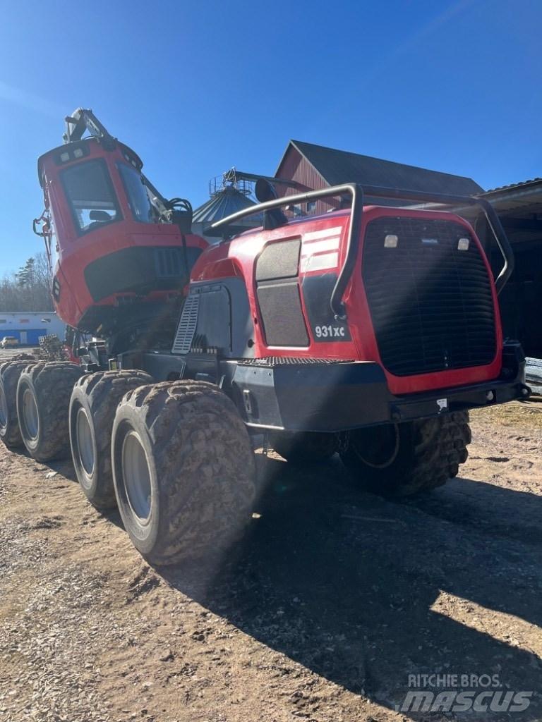 Komatsu 931 XC Abbattitrici, Disboscatrici