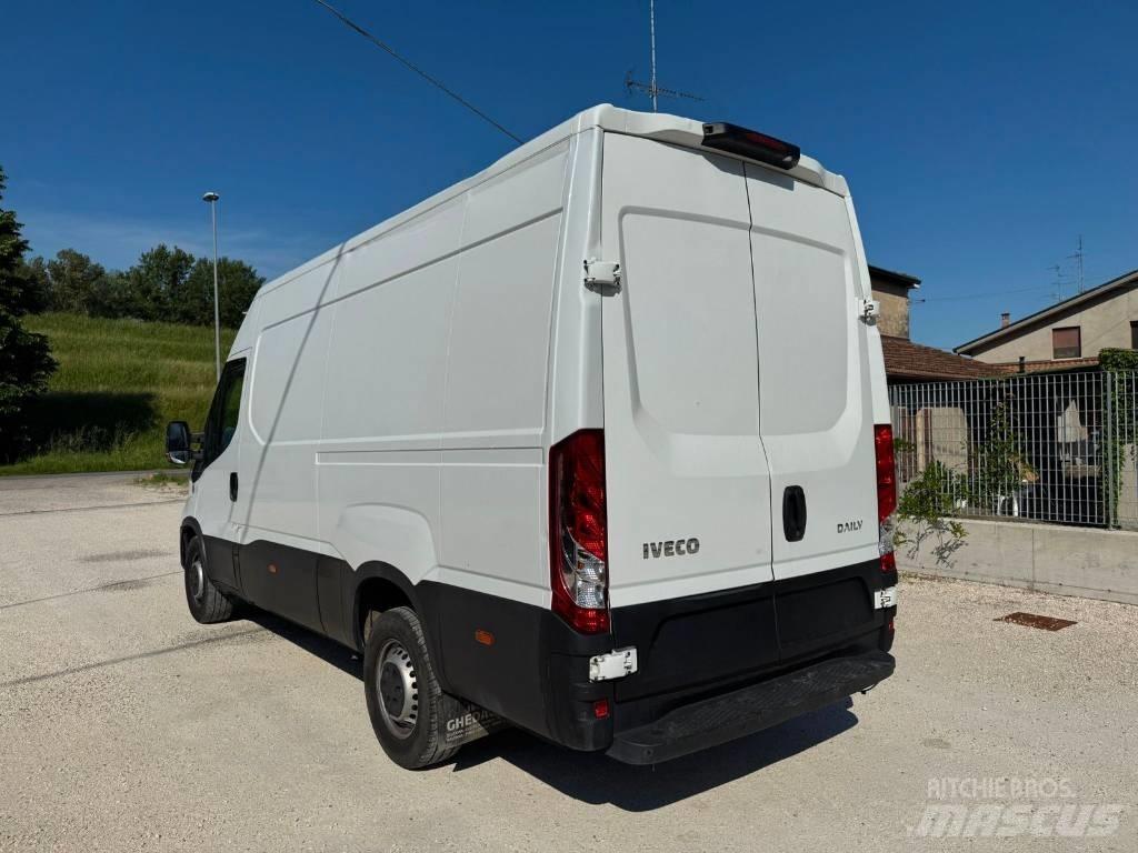 Iveco Daily 35s14 Furgone chiuso