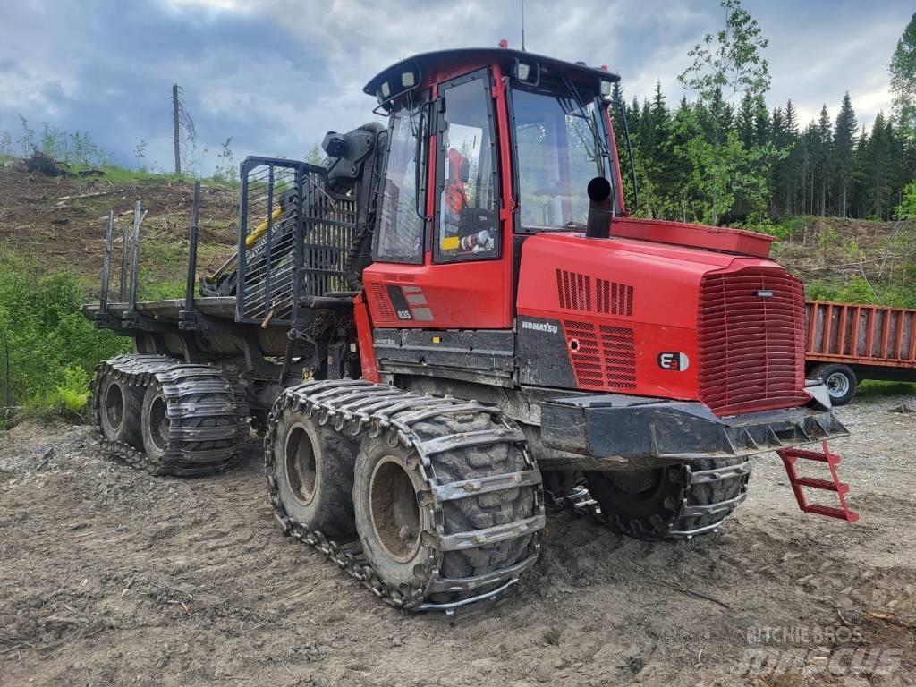 Komatsu 835 Forwarder