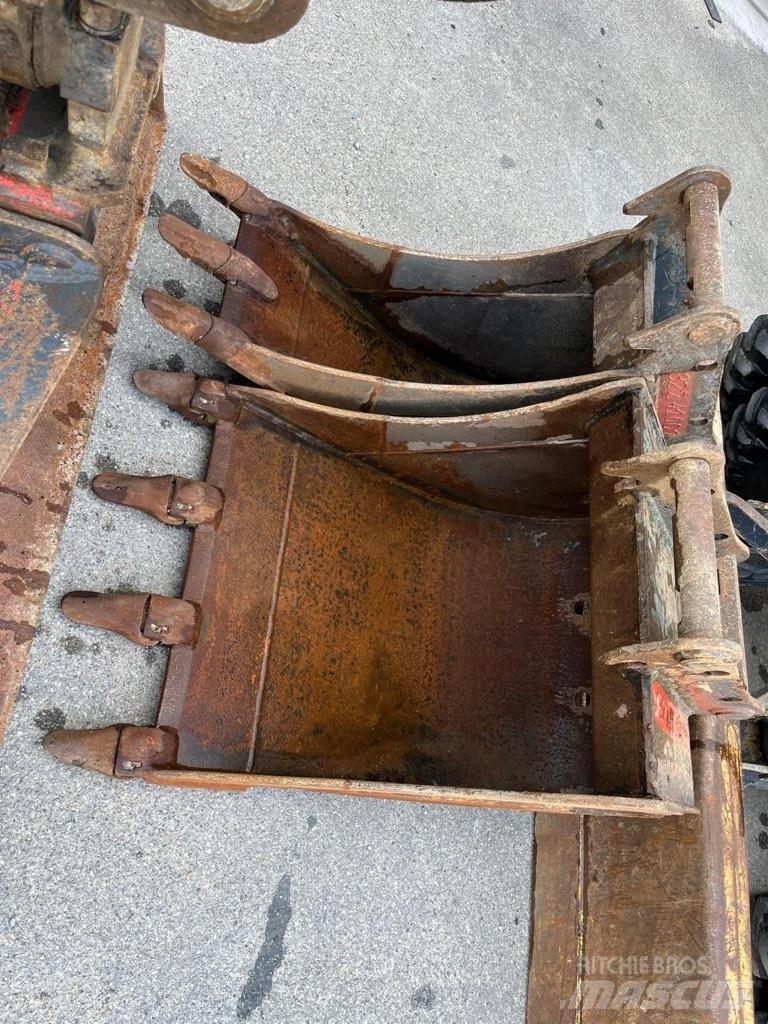 Komatsu PW 98 MR-8 Escavatori medi 7t - 12t