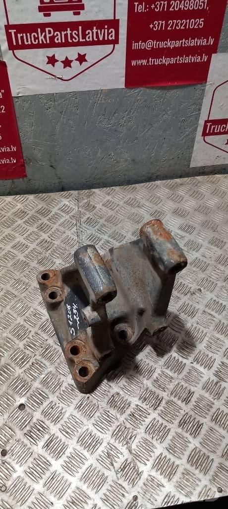 Scania 94 D Telaio e sospensioni