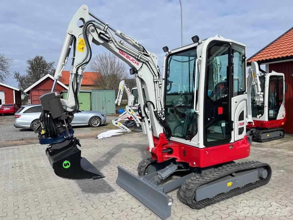 Takeuchi TB325R Miniescavatori