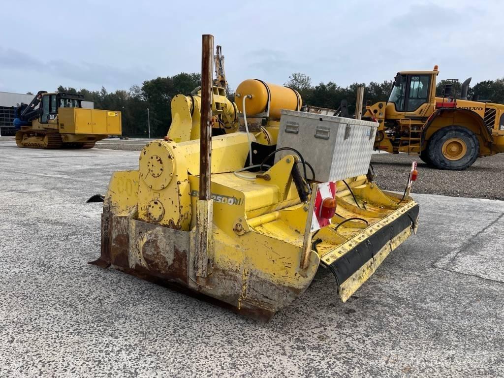 Bomag BSF 2500 Riciclatori d'asfalto