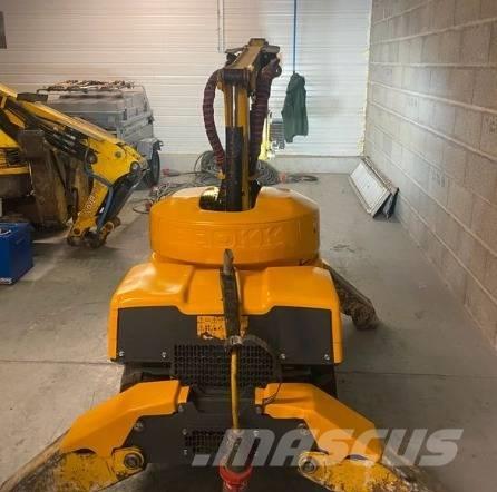 Brokk 110 Miniescavatori