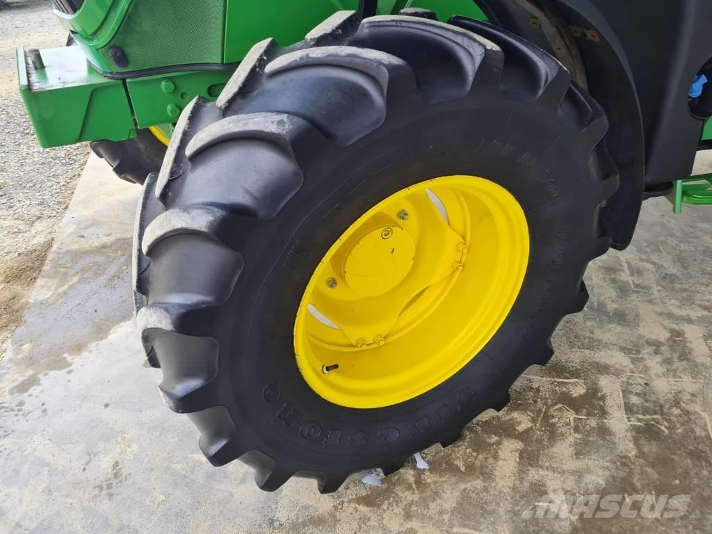 John Deere 6110 M Trattori