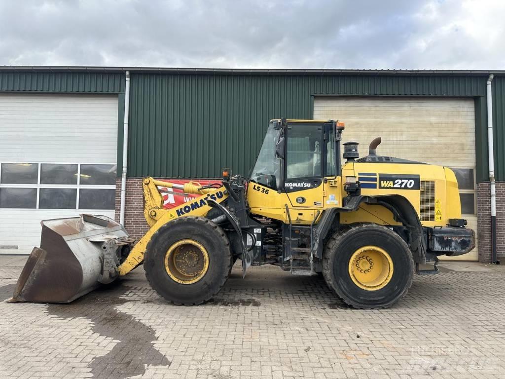 Komatsu WA270 8 Pale gommate