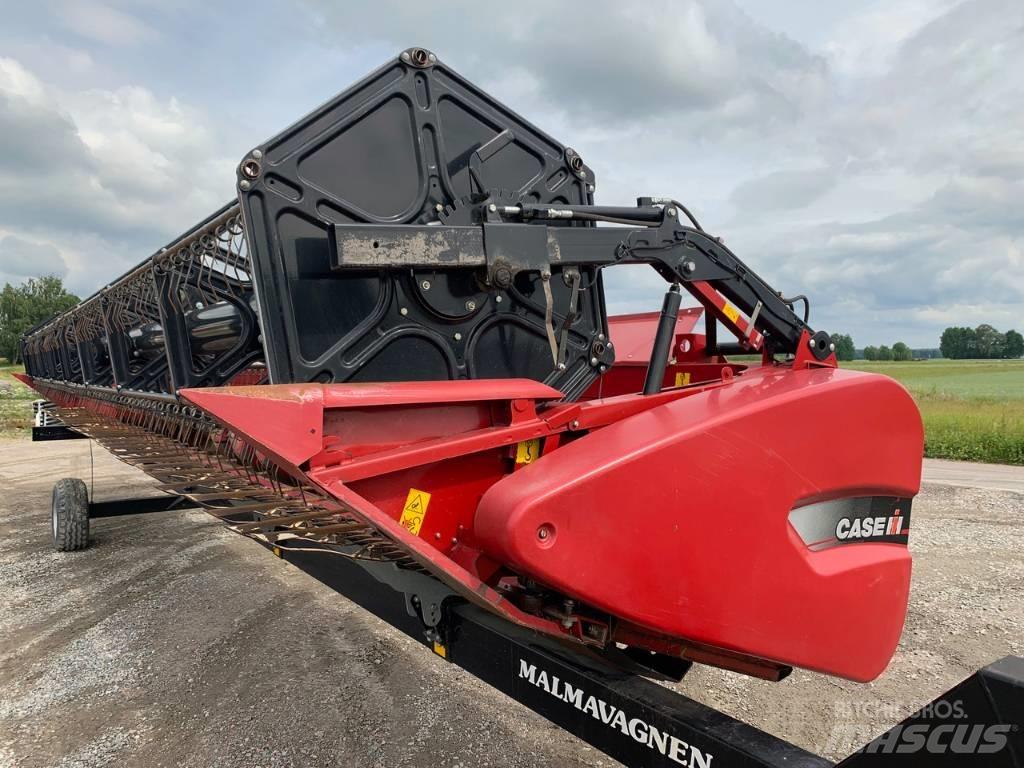 Case IH 3050 Testate per mietitrebbie
