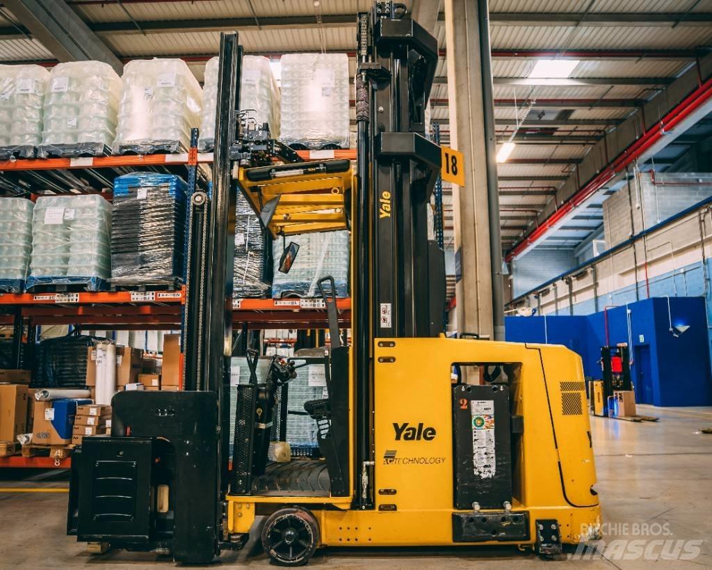 Yale MTC10 Elevatore passaggio stretto