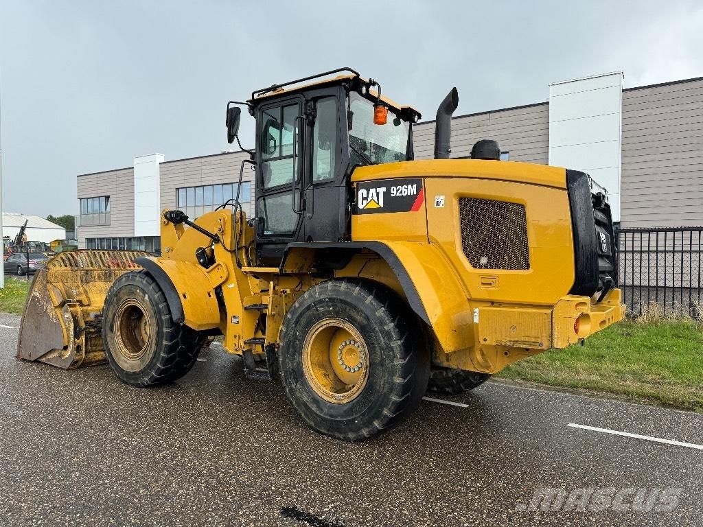 CAT 926 M Pale gommate