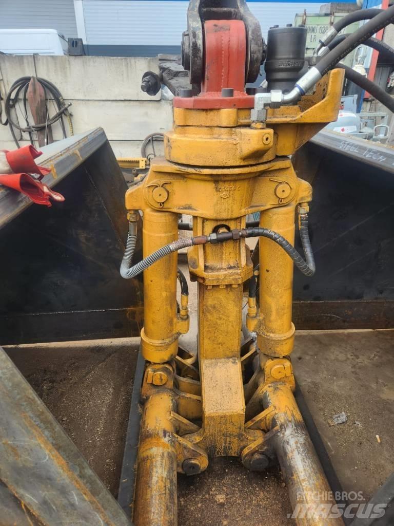 Liebherr 2.4 m3 Benne