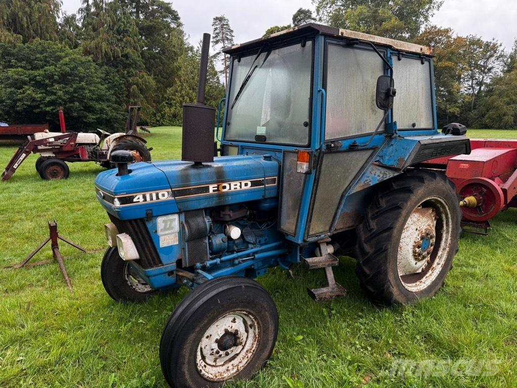 Ford 4110 series 2 Trattori