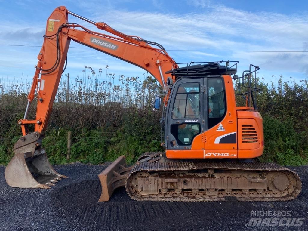 Doosan DX 140 LCR-3 Escavatori cingolati