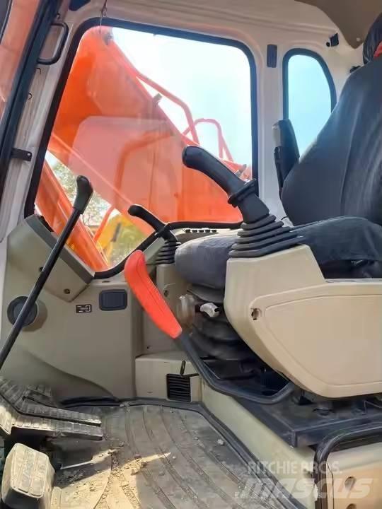 Doosan DH150 Escavatori cingolati