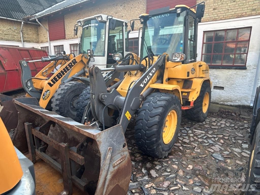 Volvo L 30 G Pale gommate