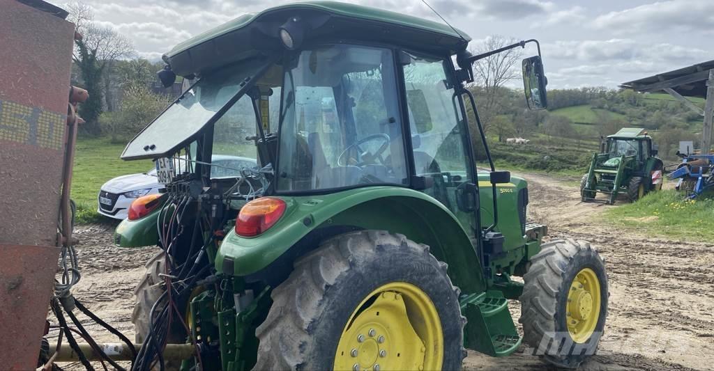 John Deere 5050E Trattori