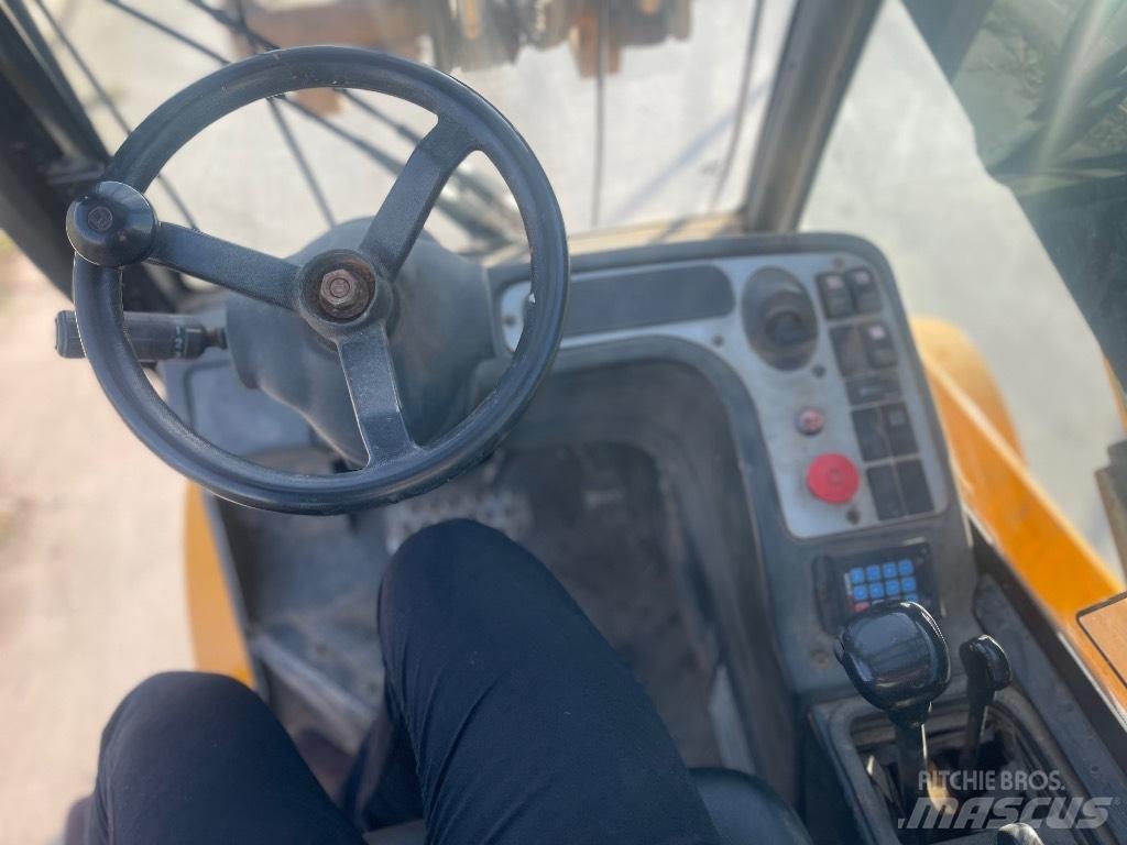 JCB TLT 30 D 4x4 Sollevatori telescopici