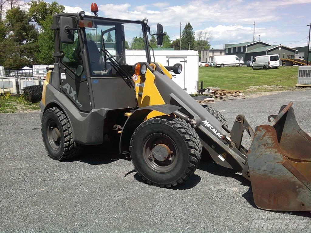 Mecalac AX 850 Pale gommate