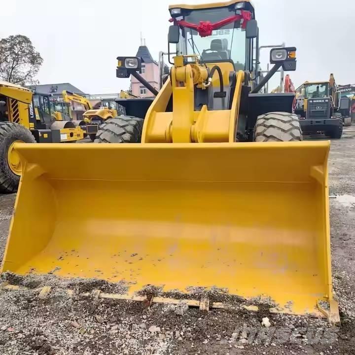 SDLG LG956F Pale gommate