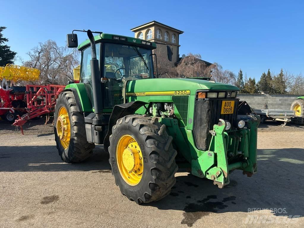 John Deere 8200 Trattori