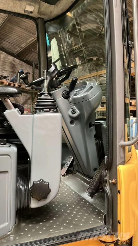 Volvo L 30 B Pro Pale gommate