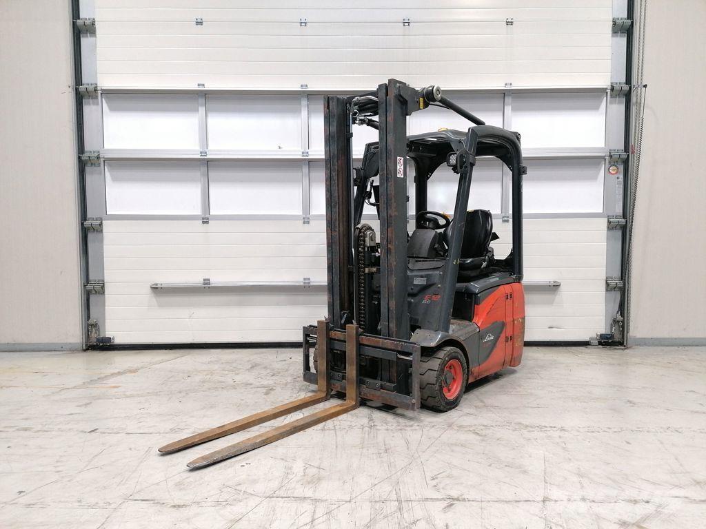 Linde E12-02 Carrelli elevatori elettrici