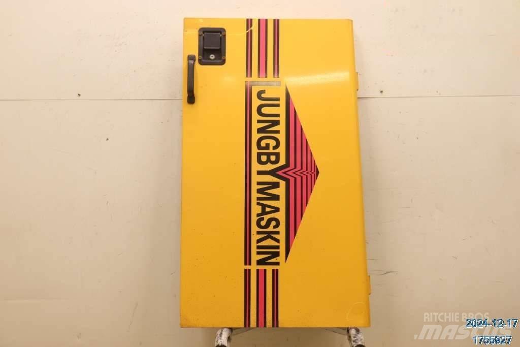 Ljungby L 12 Cabine e interni