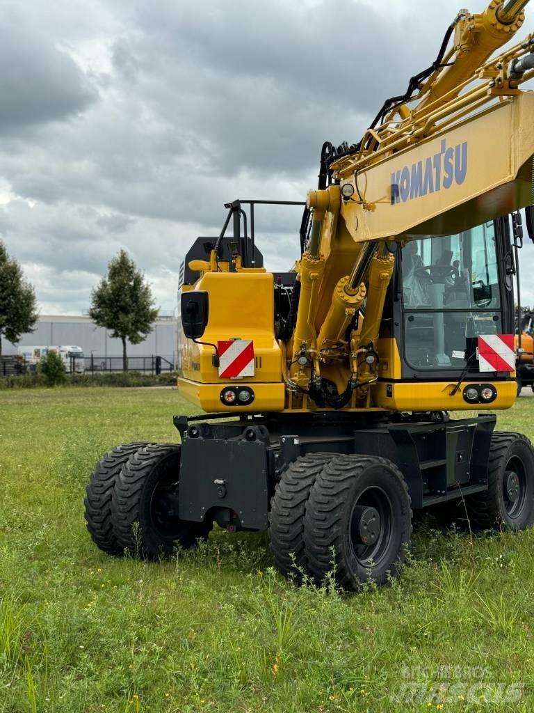 Komatsu PW180-11E0 Escavatori gommati