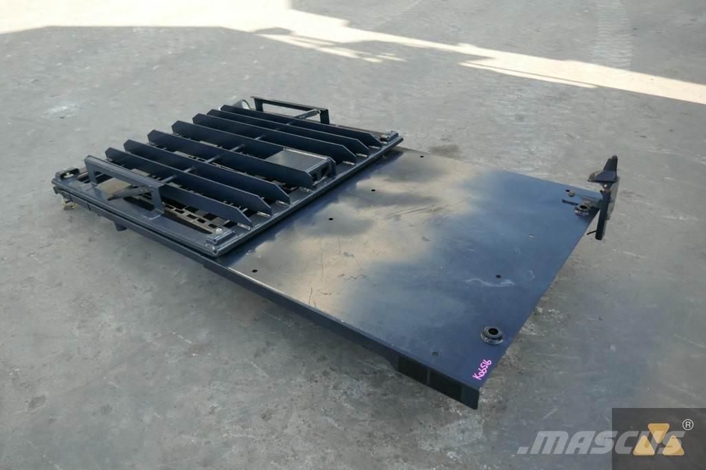 CAT 357-4102 Cabine e interni