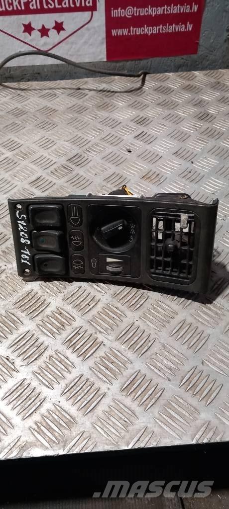 Scania 94 D.    1110904 Cabine e interni