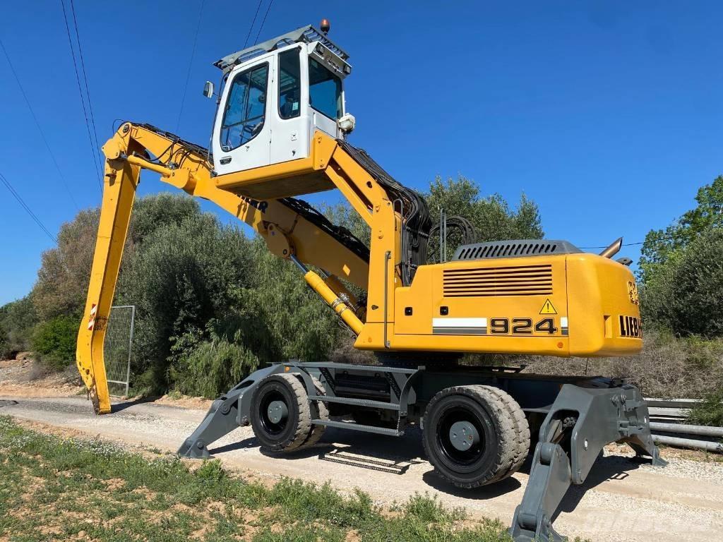 Liebherr A 924 C Movimentazione rifiuti