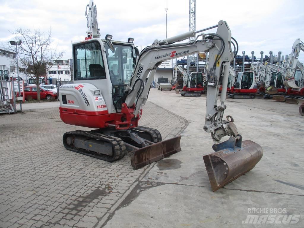 Takeuchi TB 230 Miniescavatori