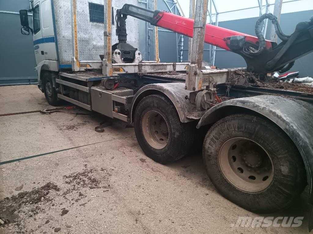 Volvo FH 520 Camion trasporto legname