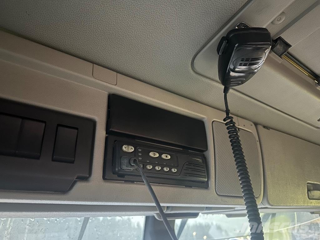 Volvo FM11 370 Camion con gancio di sollevamento