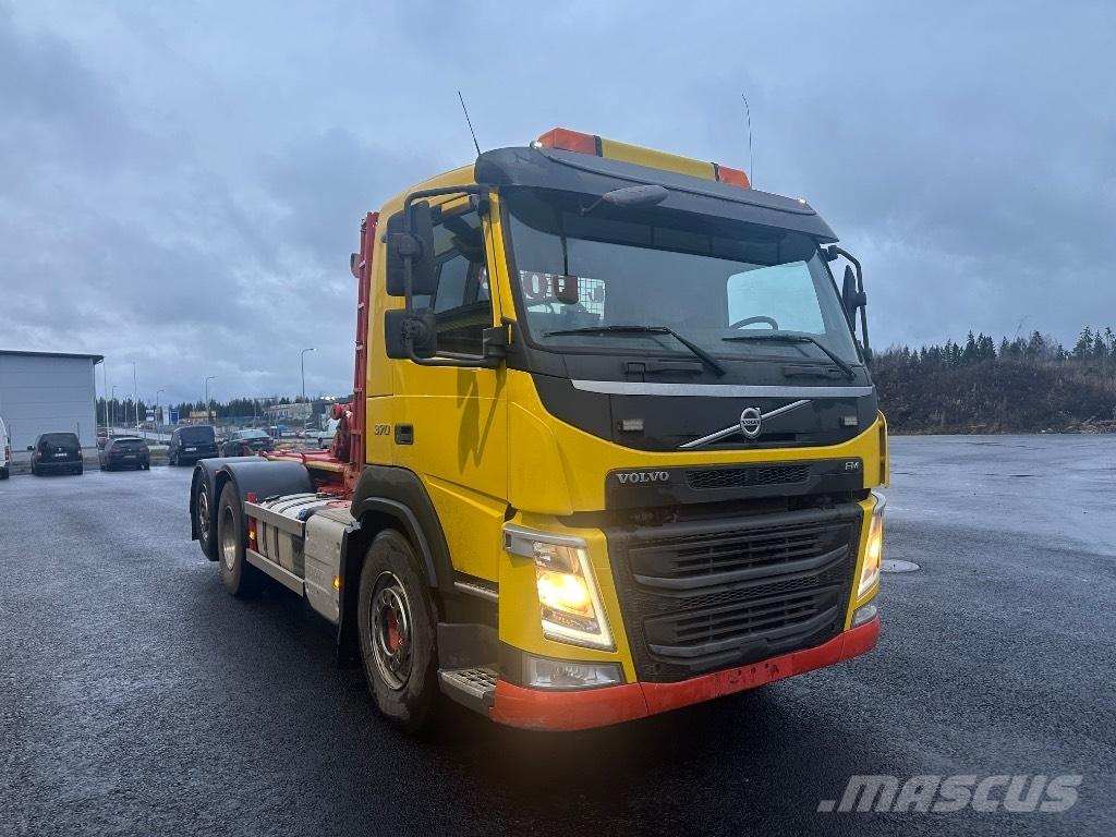 Volvo FM11 370 Camion con gancio di sollevamento
