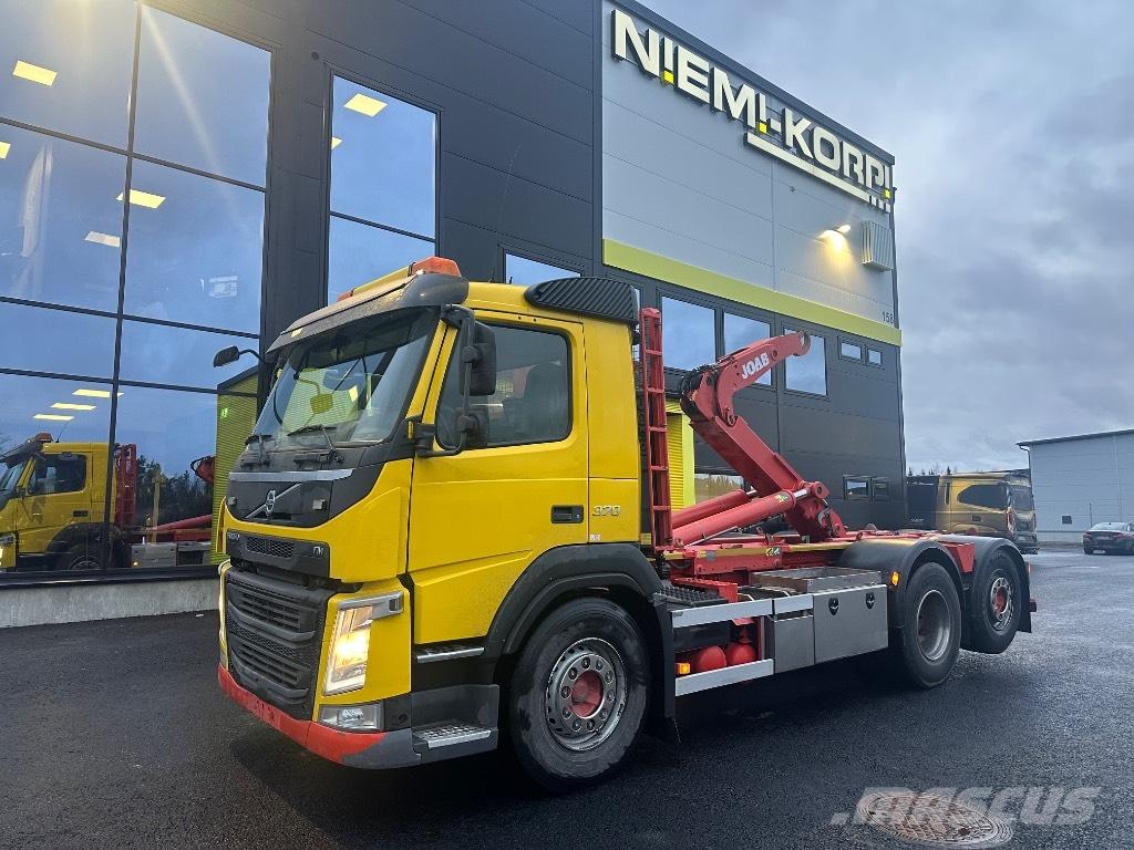 Volvo FM11 370 Camion con gancio di sollevamento