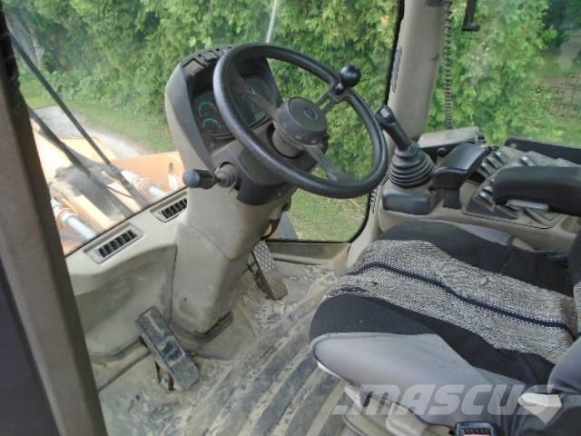 CASE 721 E Pale gommate