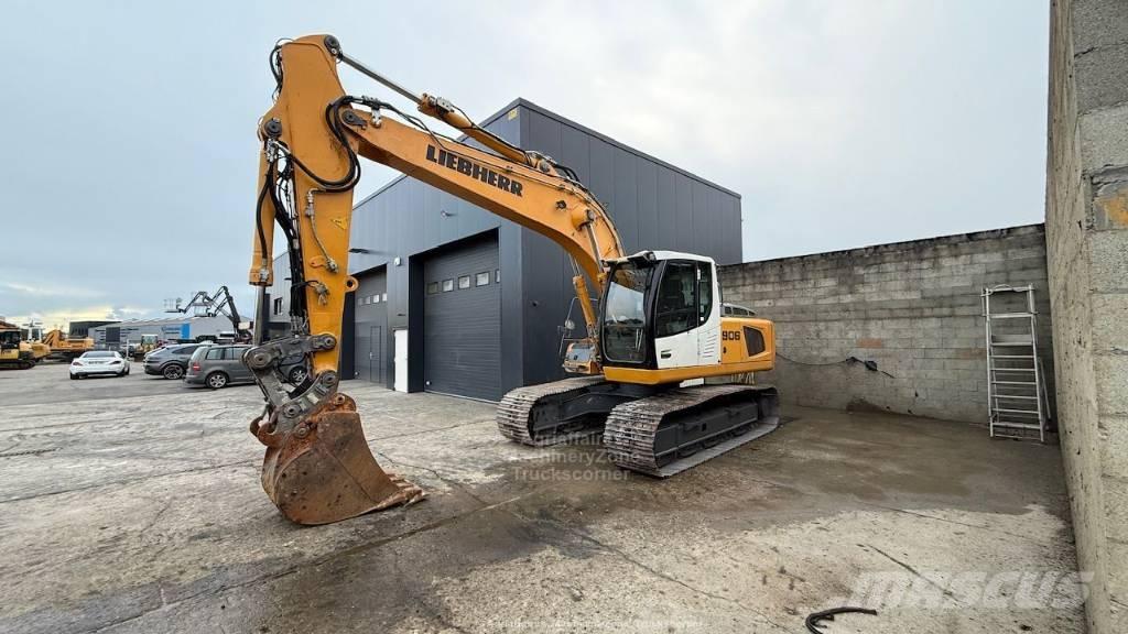 Liebherr R 906 Escavatori cingolati