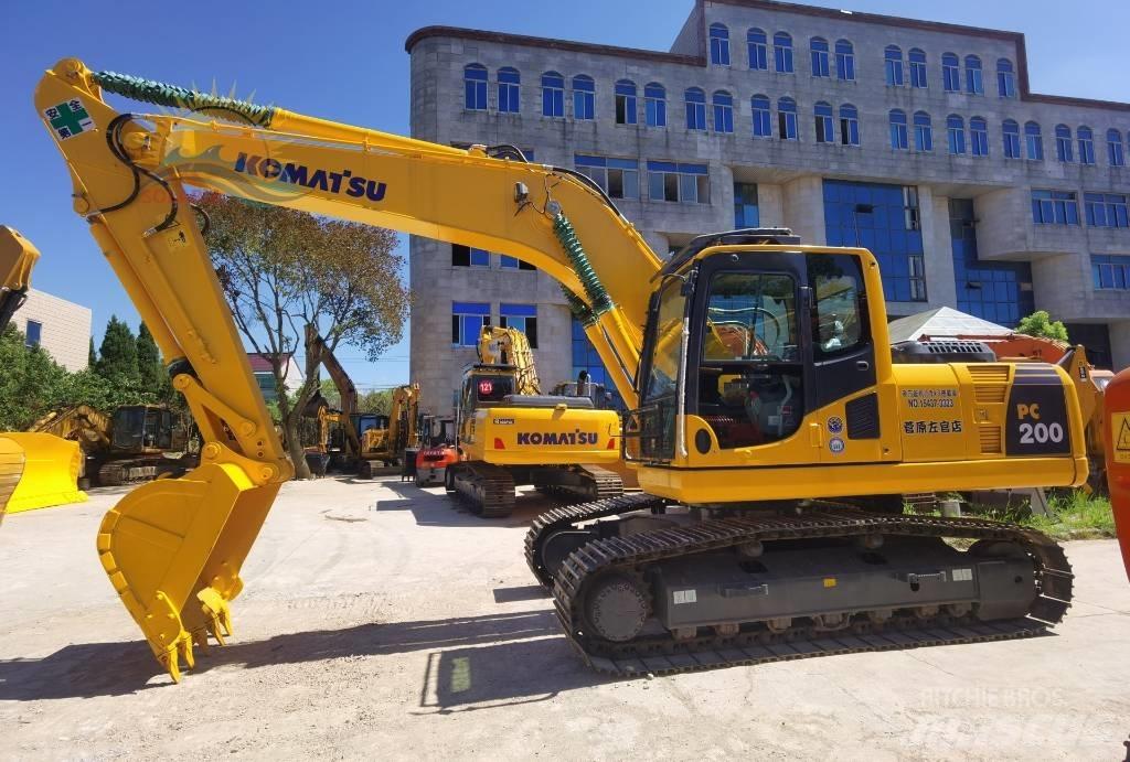 Komatsu PC 200-8 Escavatori cingolati