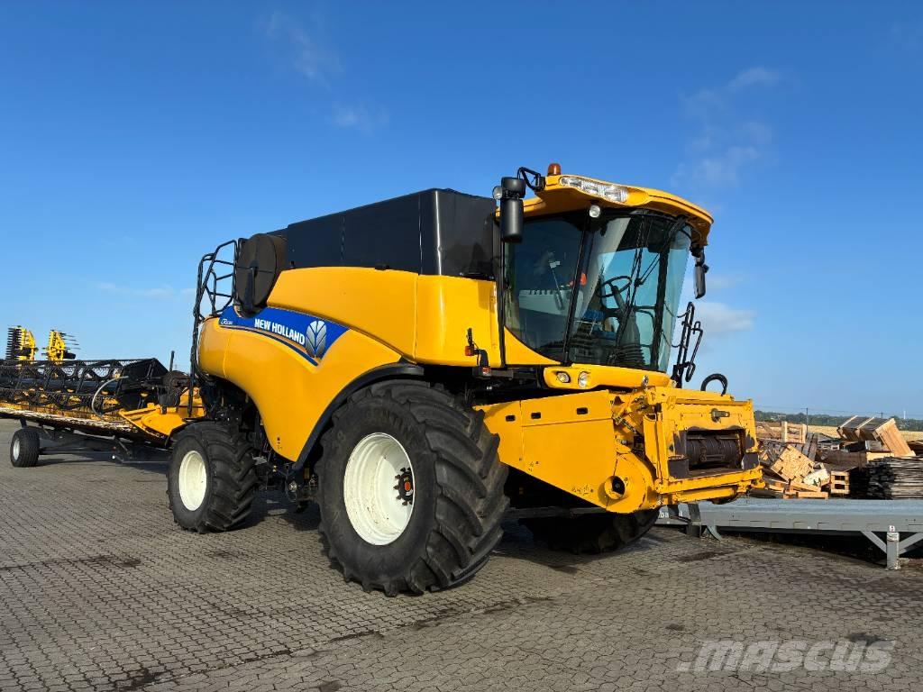 New Holland CR 9080 Mietitrebbiatrici