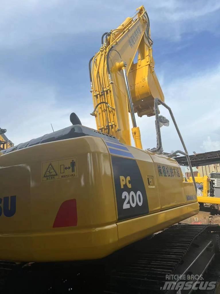 Komatsu PC 200-8N1 Escavatori cingolati