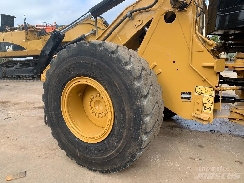 CAT 924 H Pale gommate
