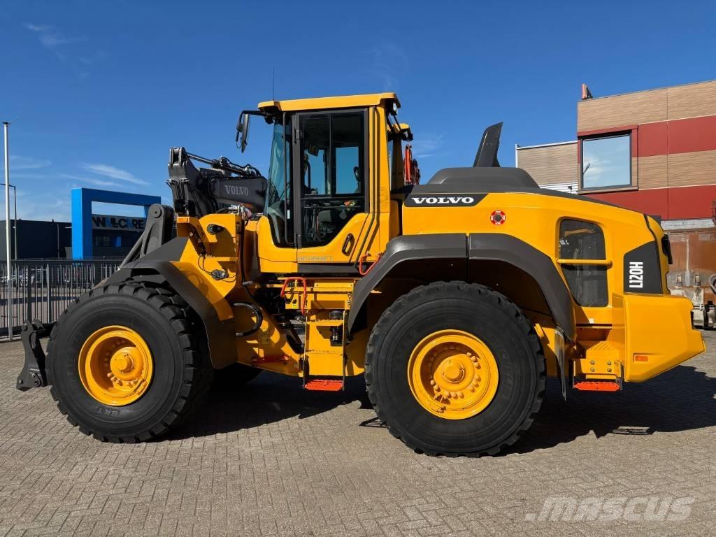 Volvo L 120 H Pale gommate