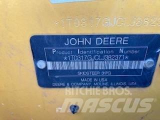 John Deere 317G Mini Pale Gommate