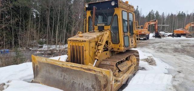 CAT D4E Dozer cingolati