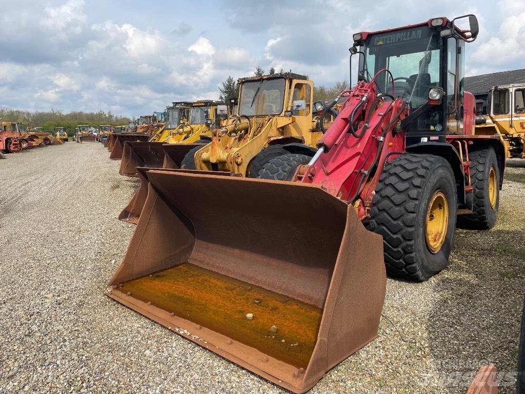CAT 924G Pale gommate