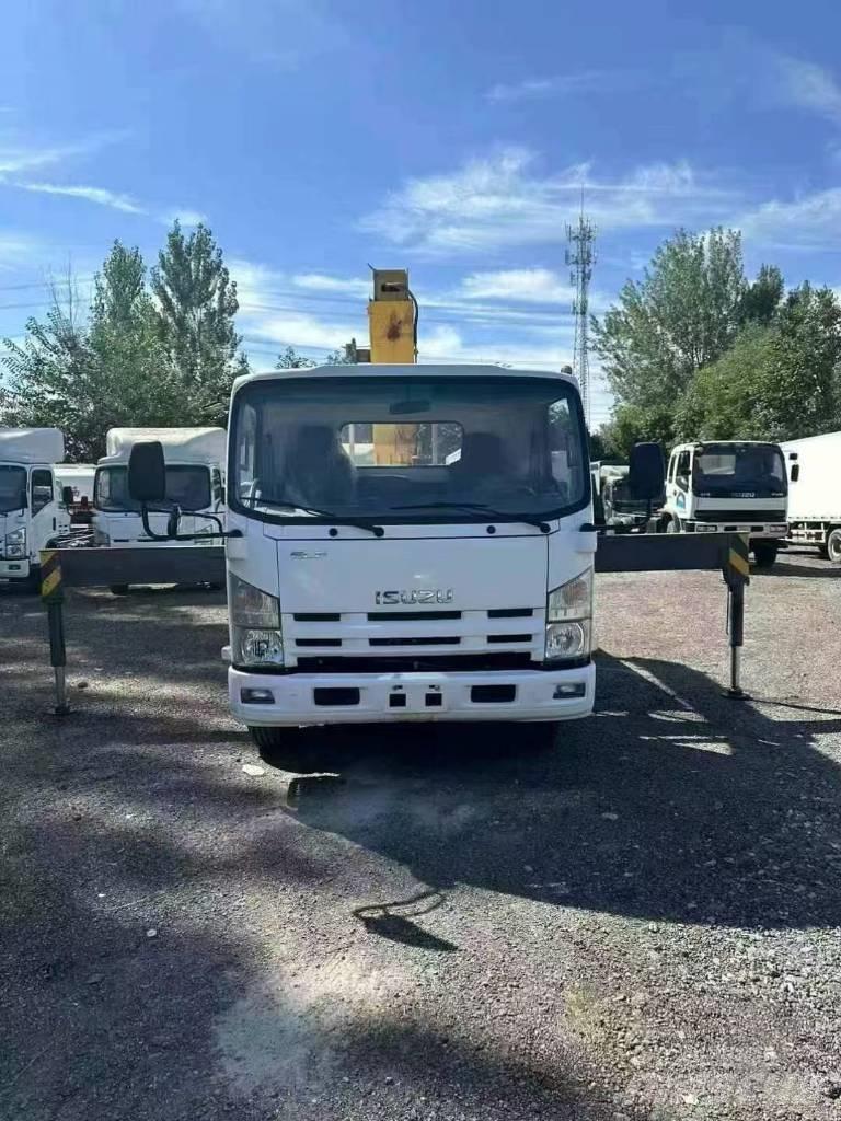 Isuzu ELF 700 Autogru
