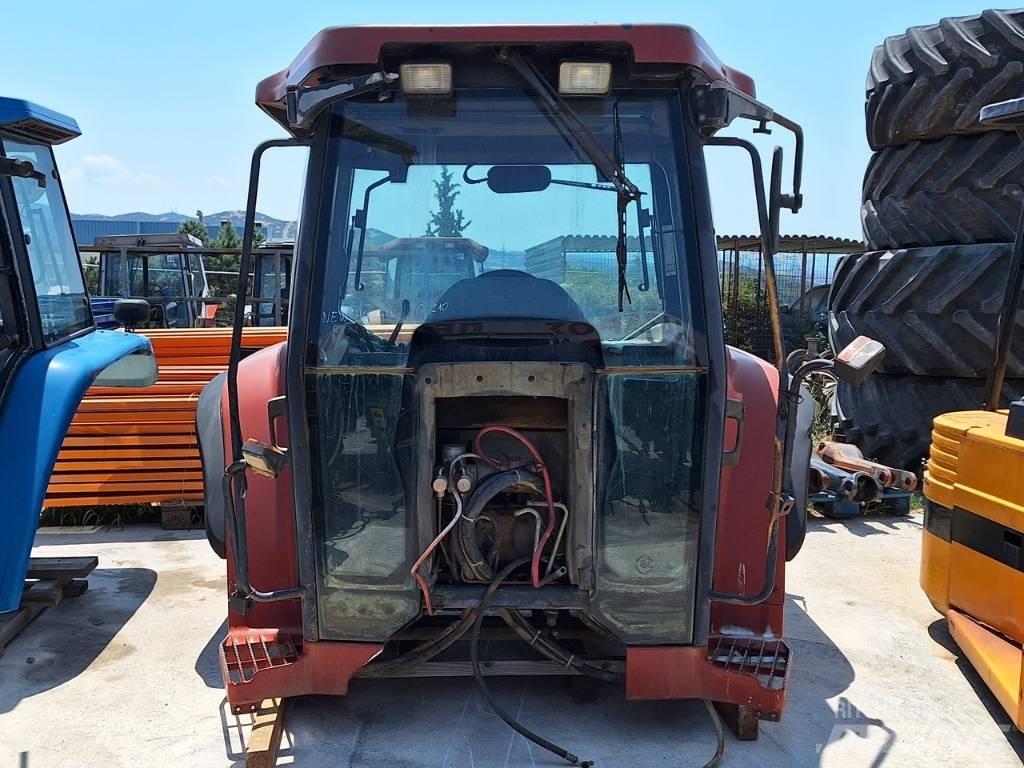 New Holland G 210 Cabine e interni
